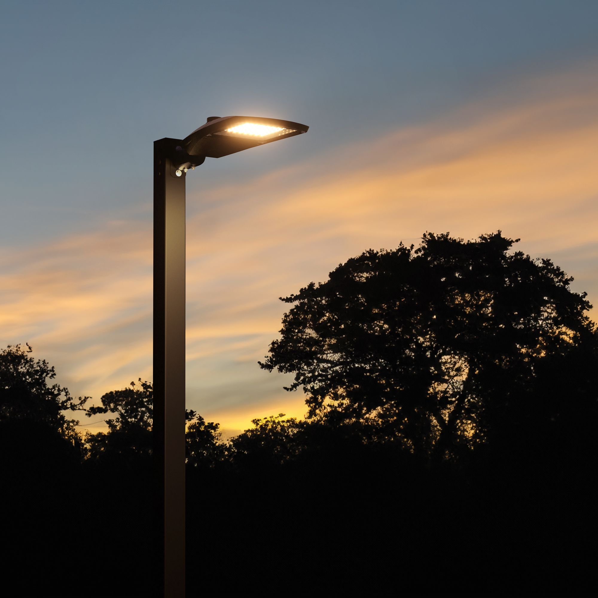 The Reefton at night has clean lines and subtle profile result in an elegant, modern luminaire suitable for a wide range of urban and infrastructure environments.