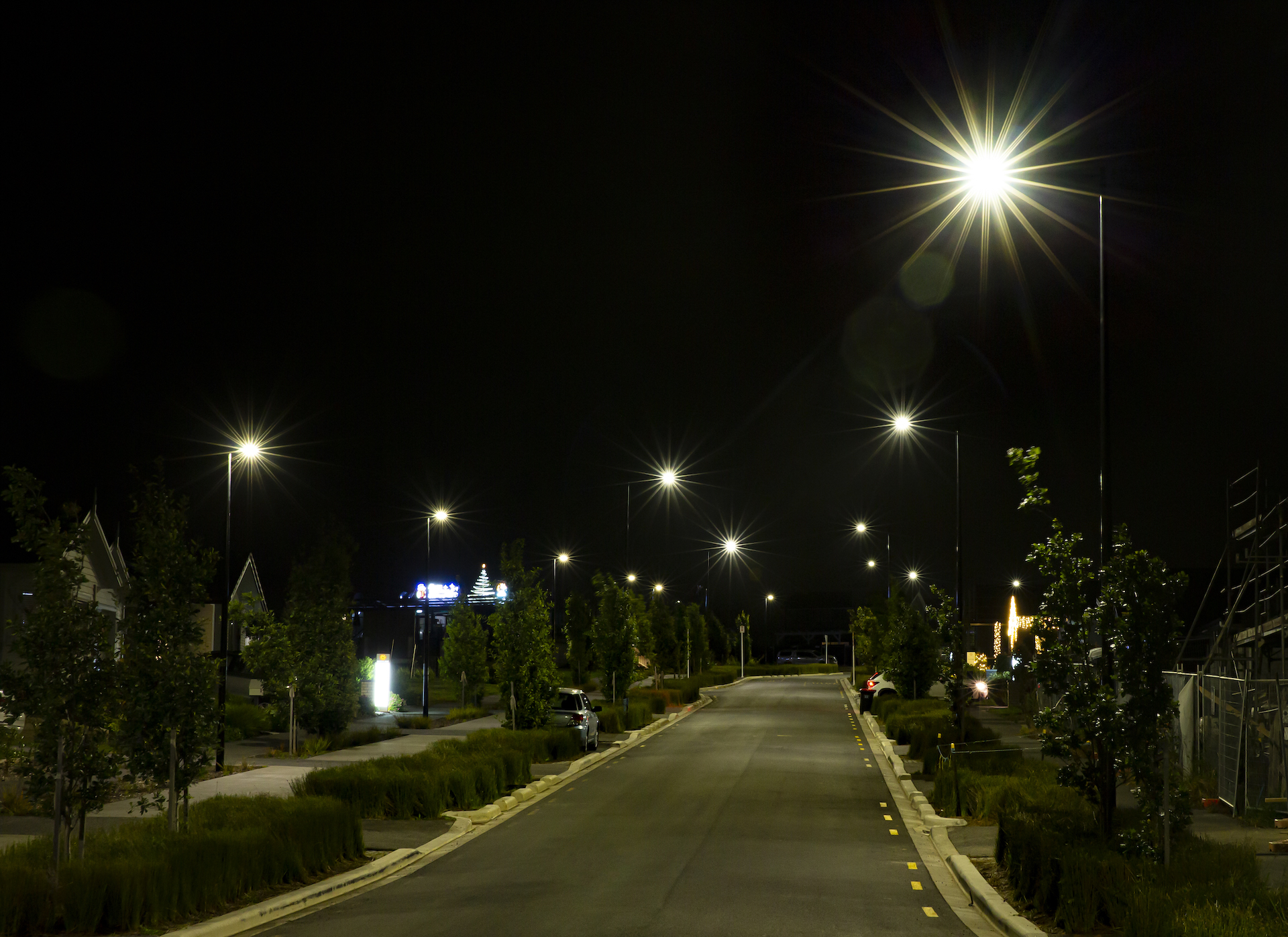 Paerata Rise road at night illuminated by ibex lighting solutions.